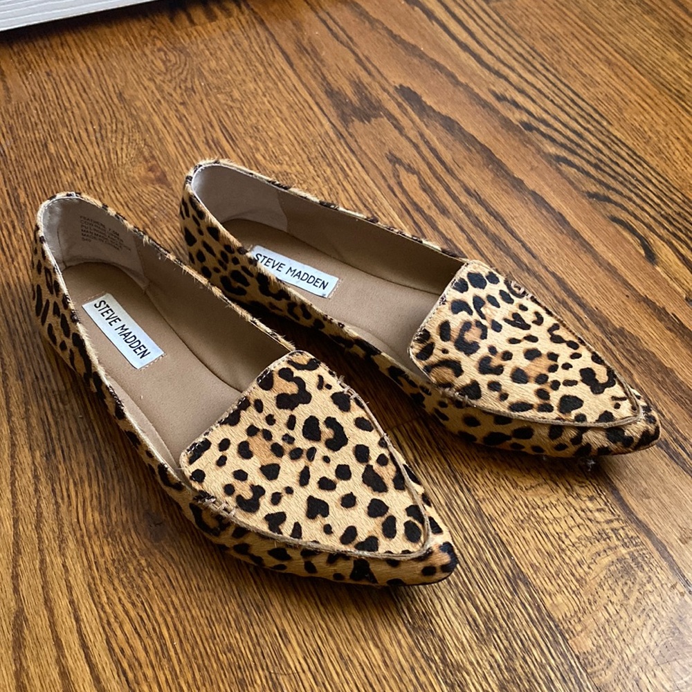 Steve Madden leopard flats Cow Hide Pointed Toe Flats size 7.5